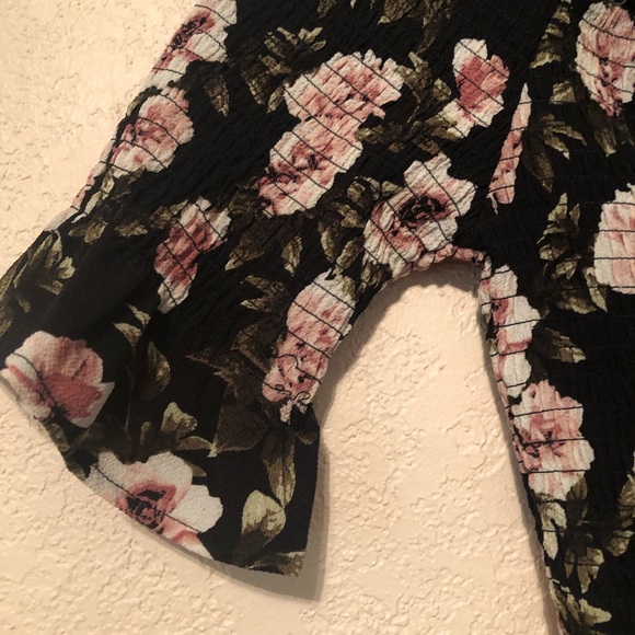 Off the Shoulder Floral Dress - Picture 2 of 4